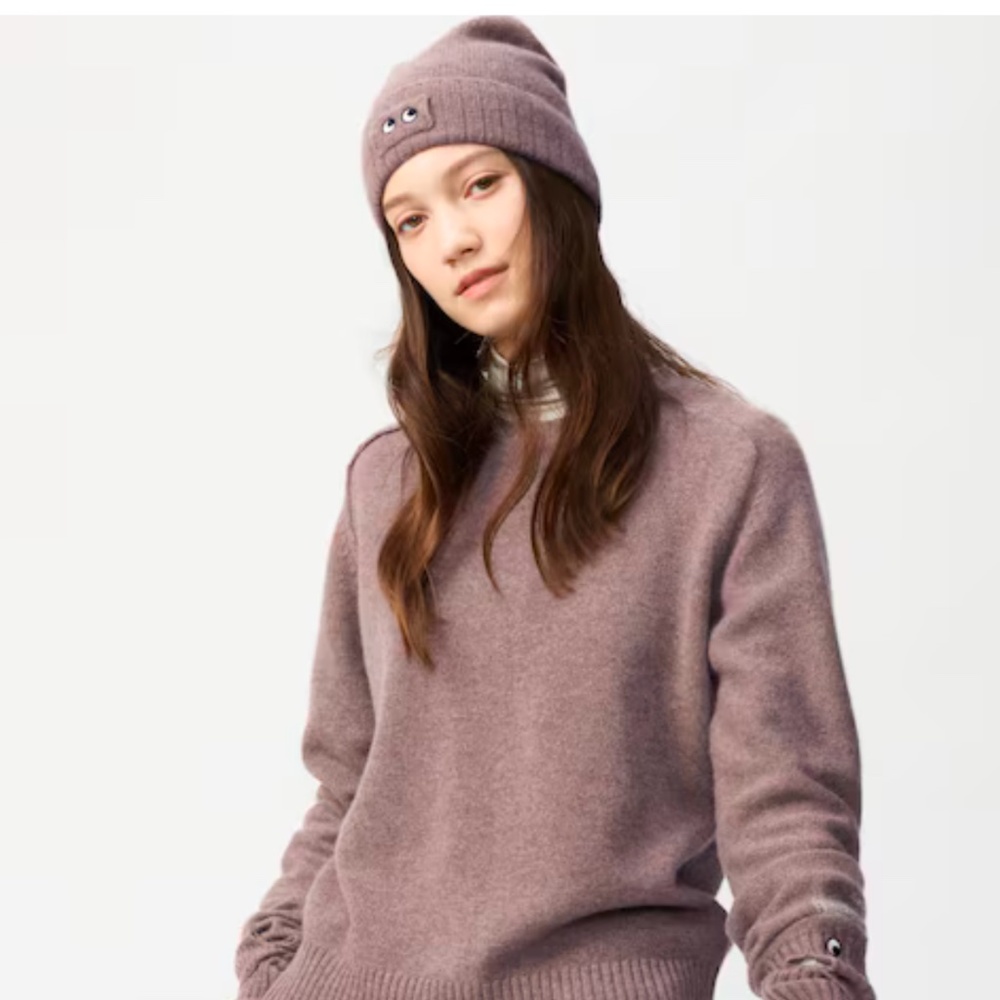NWT Uniqlo 100% cashmere beanie